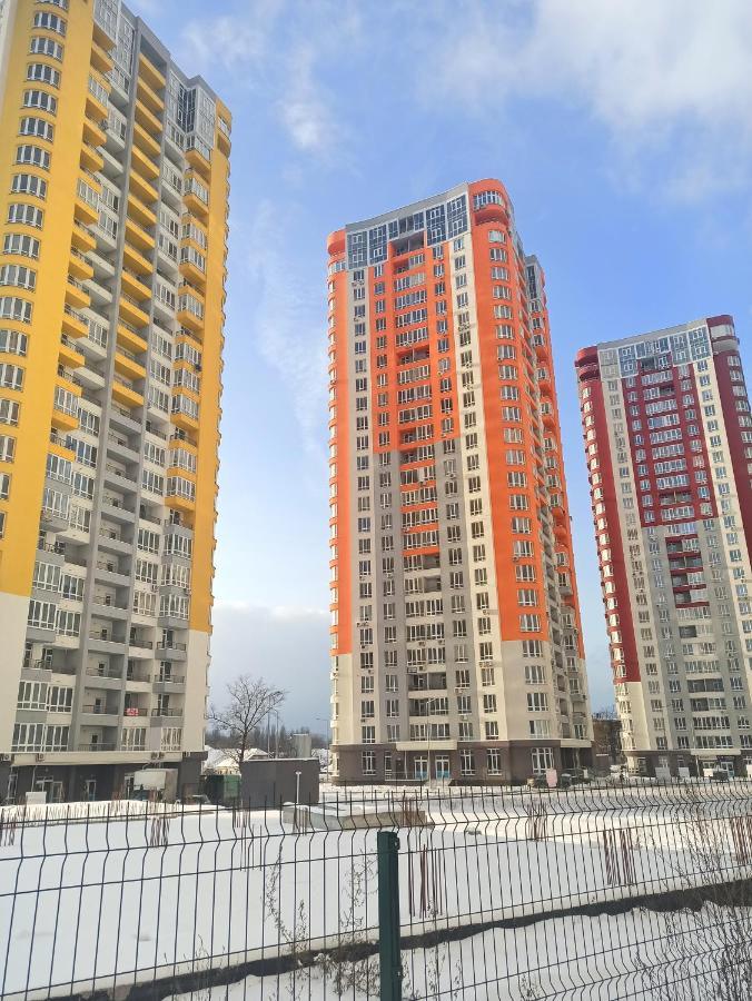 Затишна І Тепла Квартира, Метро Лівобережна, Мвц, Інститут Серця Kiev Ngoại thất bức ảnh